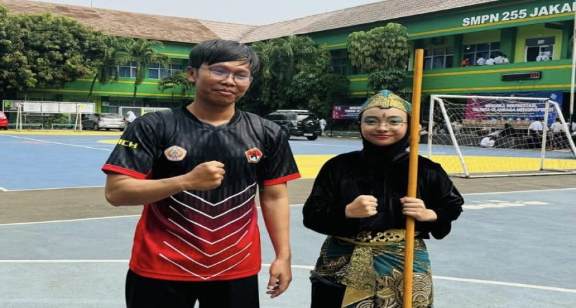 Prestasi Gemilang : Siswi MTsN 31 Jakarta Timur, Nayra Syadina, Raih Juara Kedua dalam Kompetisi Pencak Silat Kategori Seni O2SN Tingkat Kota Madya