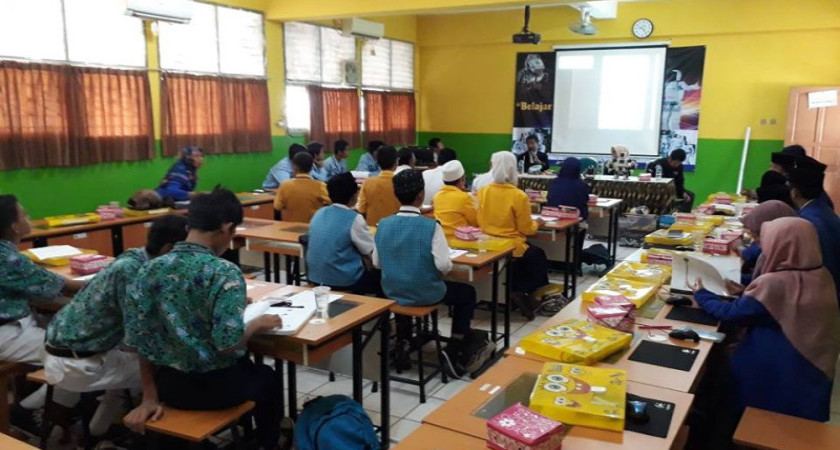 Workshop Robotik MTsN 31 Jakarta